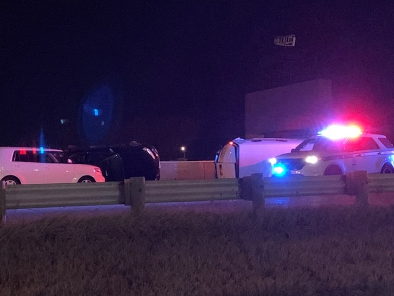 Multi-vehicle crash shuts down I-75 N at Stanley Ave. in Dayton