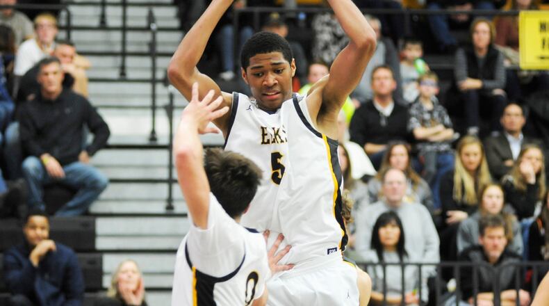 Centerville’s Mo Njie secures a rebound. Centerville defeated visiting Fairmont 53-50 in a boys high school basketball game on Friday, Dec. 7, 2018. MARC PENDLETON / STAFF