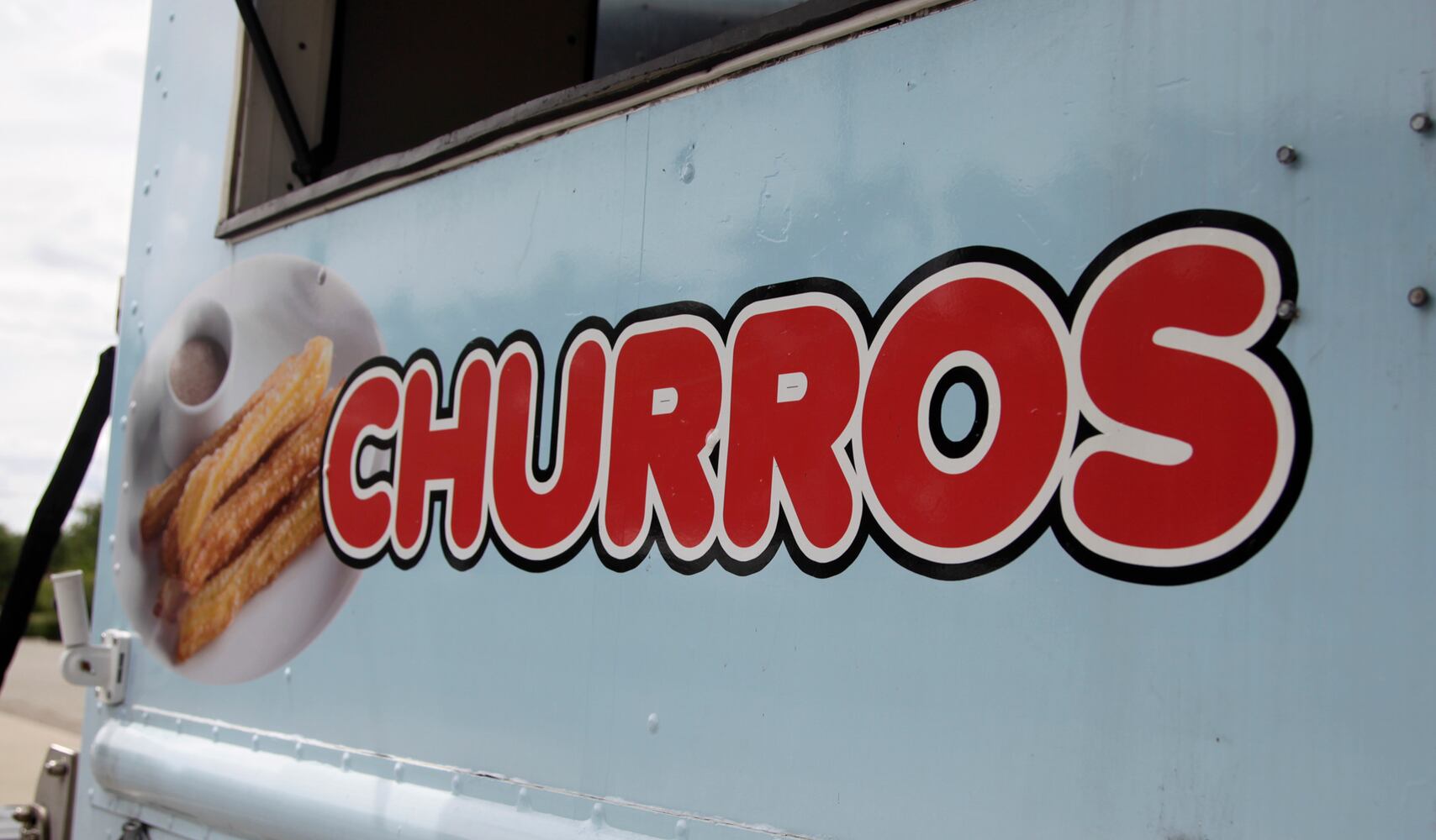 PHOTOS: El Meson delivers their signature dishes – and margaritas– on wheels
