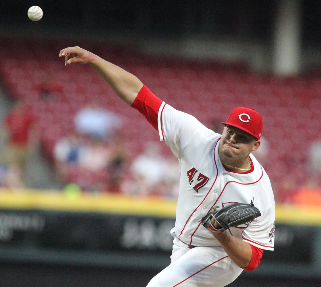 Photos: Reds vs. Cardinals (April 12)