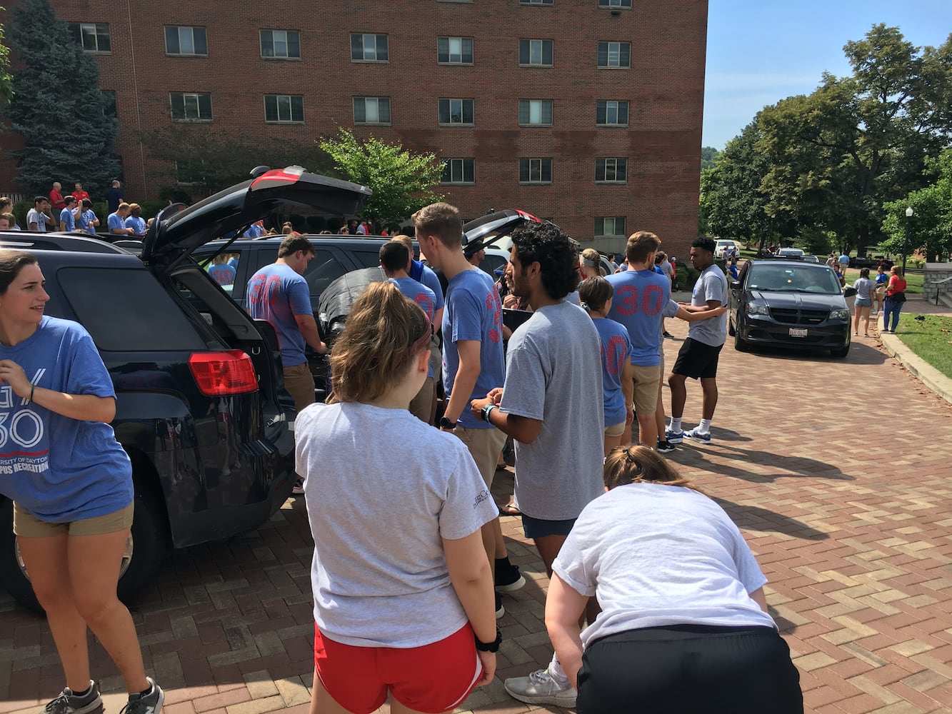 PHOTOS: More than 2K freshmen arrive at UD