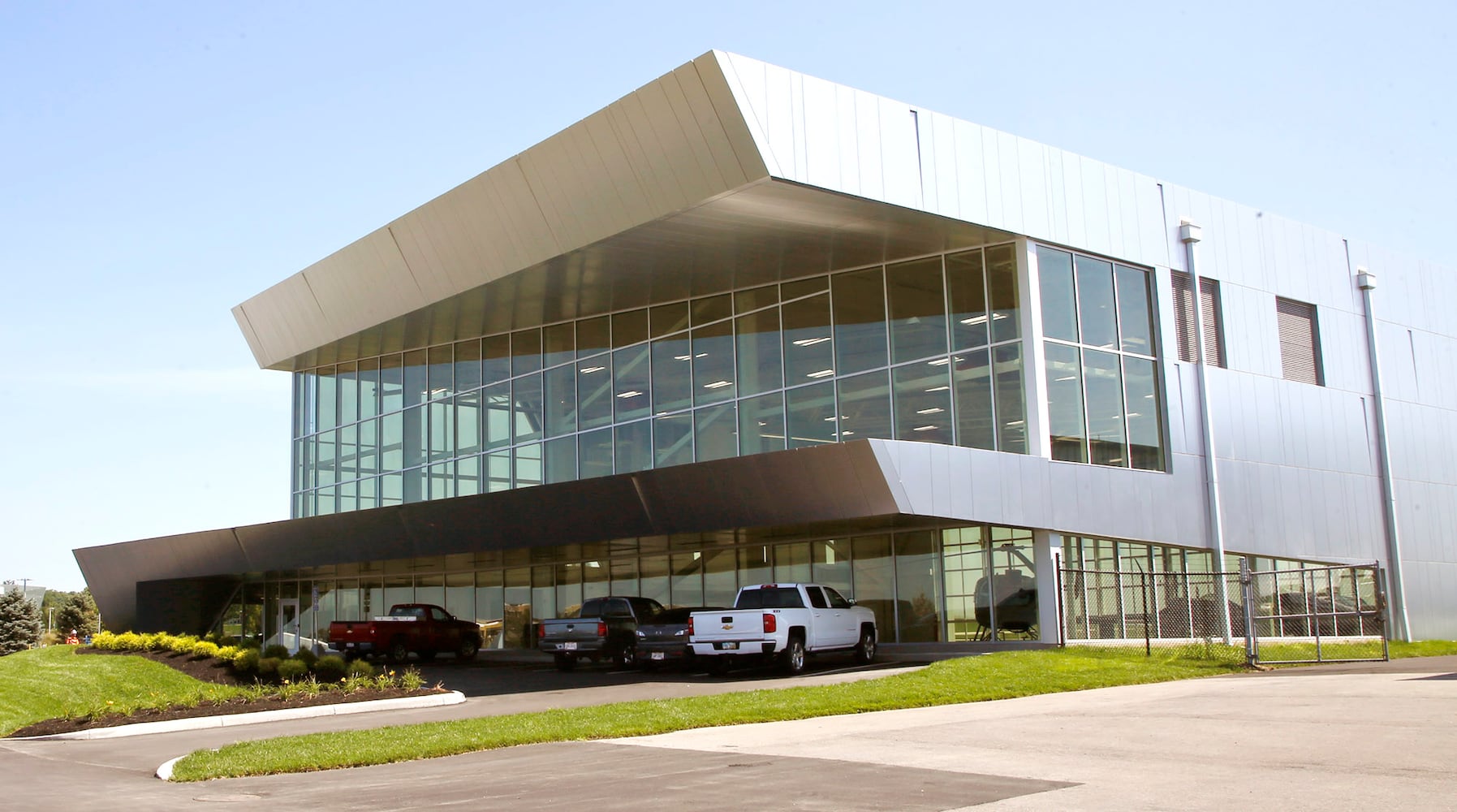 New eye-popping hangar at Dayton-Wright Brothers Airport