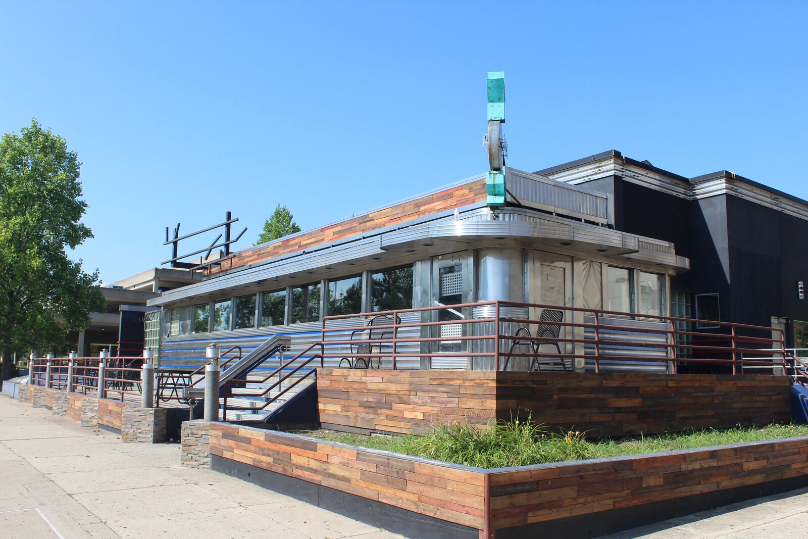 The name of  Club Vex, 101 S St Clair St, is changing its name to Cloverdale. Photo by Amelia Robinson