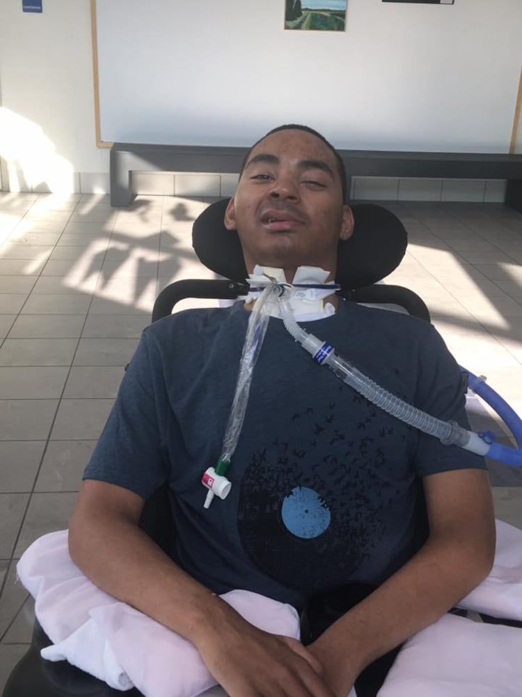 Injured Kettering wrestling star returns to school