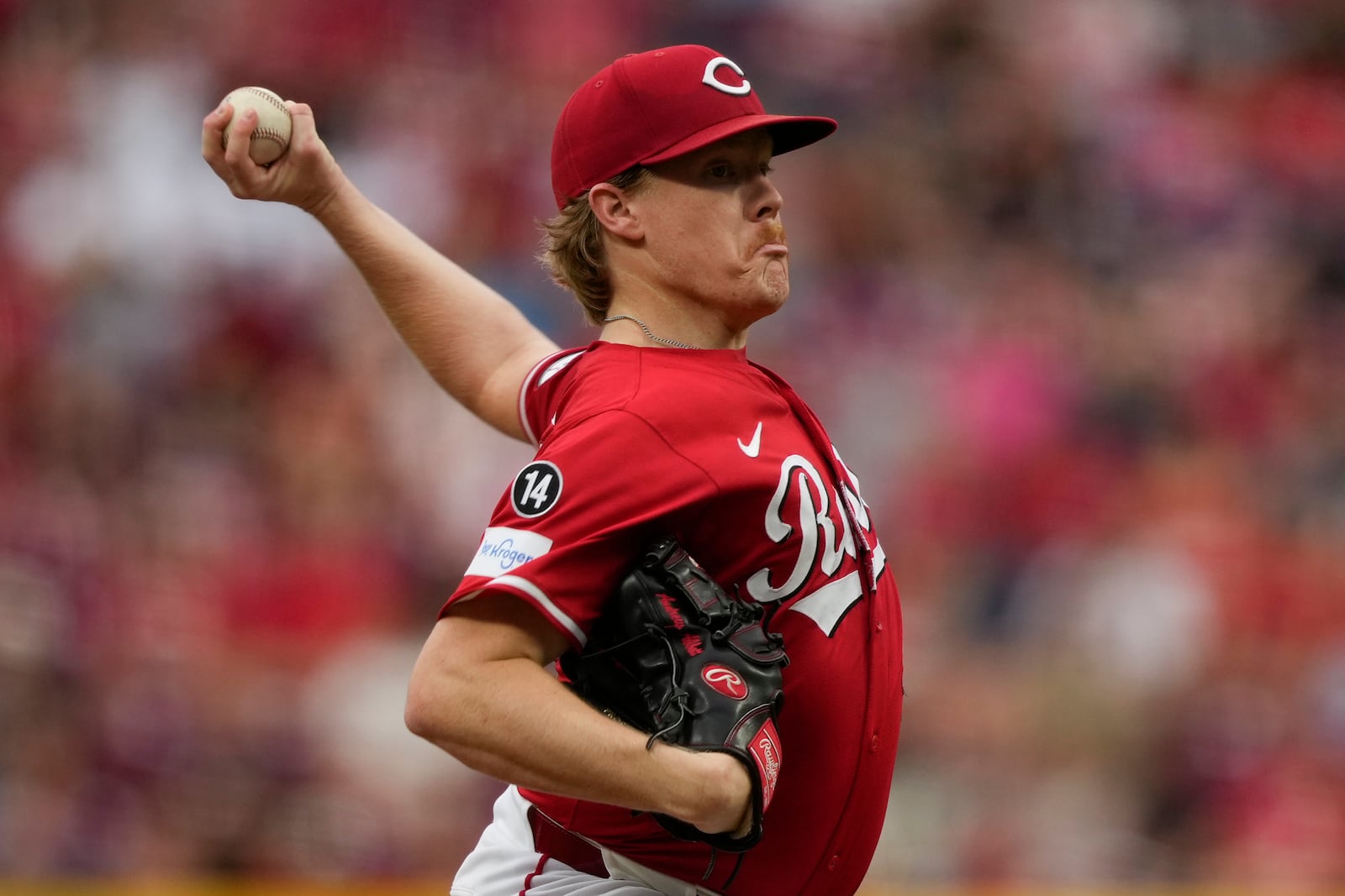 Cincinnati Reds pitcher Andrew Abbott throws during the first inning of a baseball game against the Atlanta Braves, Thursday, July 31, 2025, in Cincinnati. (AP Photo/Carolyn Kaster)