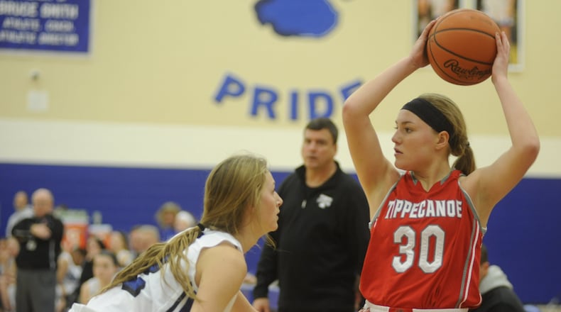 Springboro’s Haylie Crouch (left) defends Allison Mader of Tipp last season. Springboro and Tippecanoe will play in Saturday’s Flyin’ opener. MARC PENDLETON / STAFF