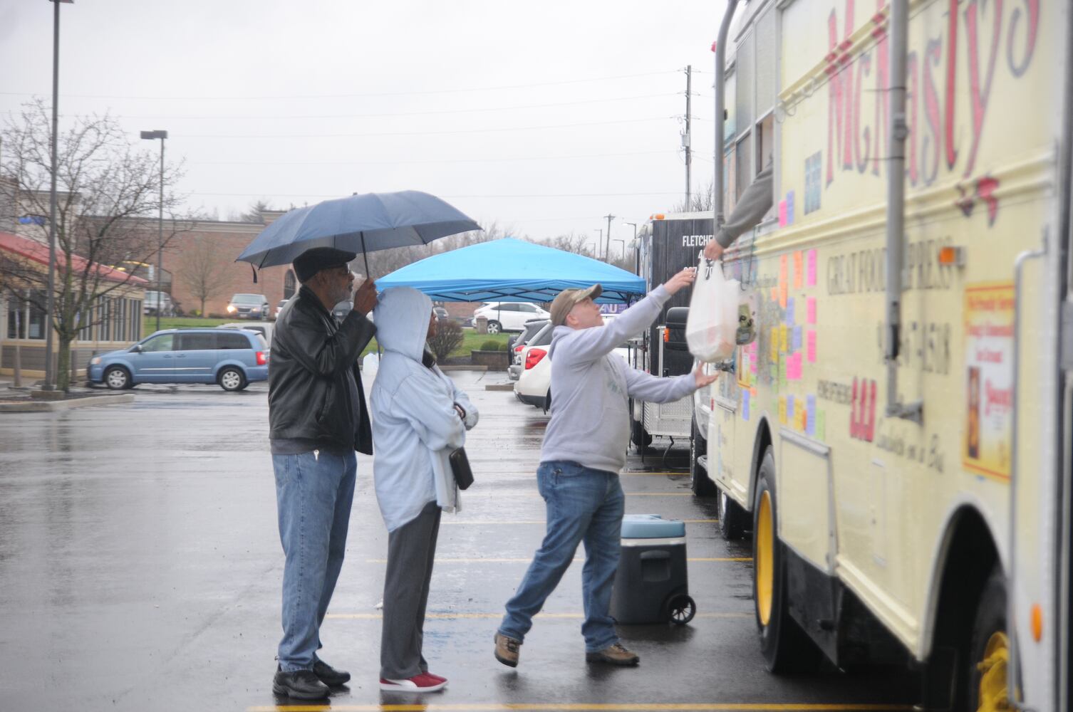 PHOTOS: Food truck extravaganza on Dorothy Lane