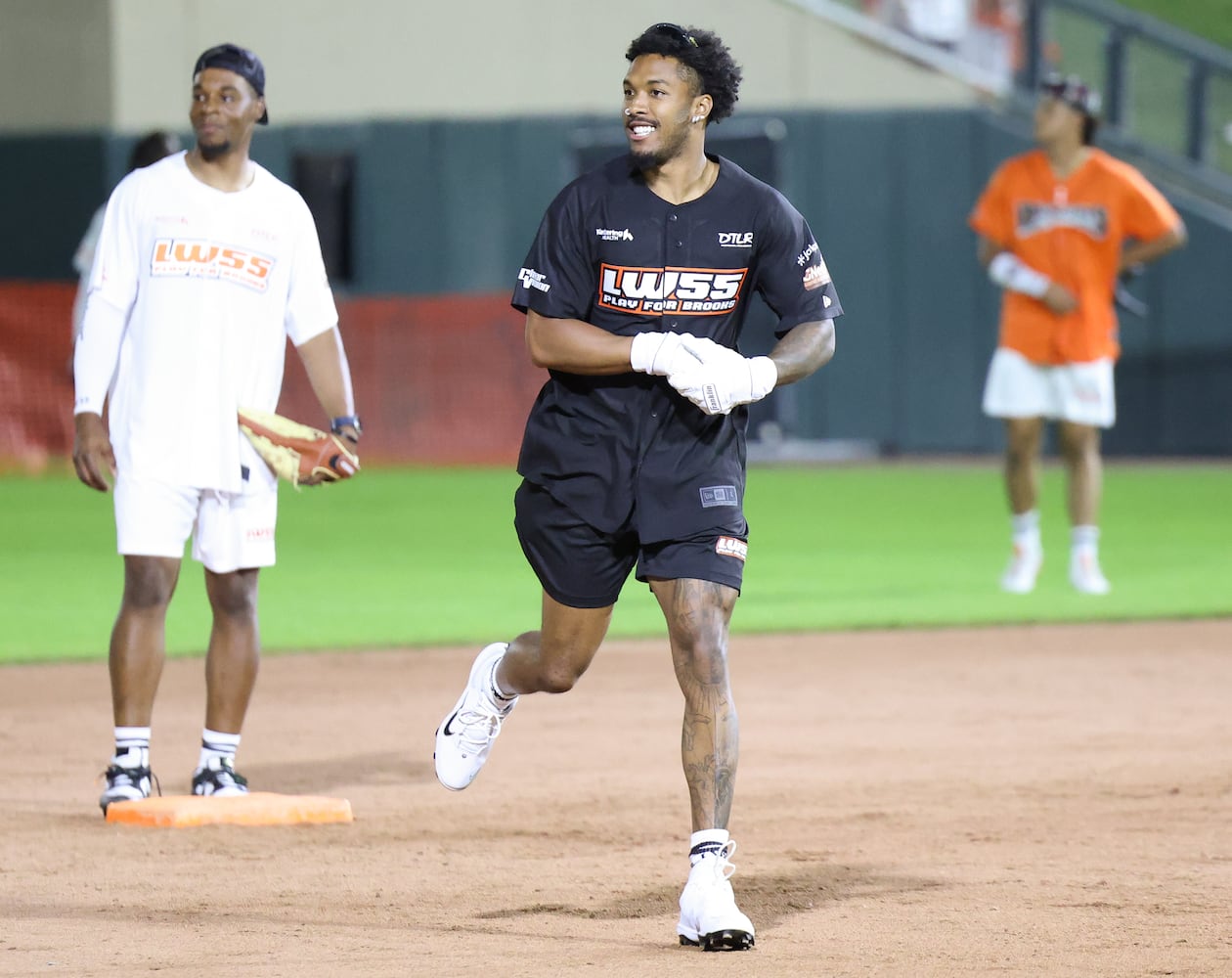 Logan Wilson Celebrity Softball Game 061125 DDN