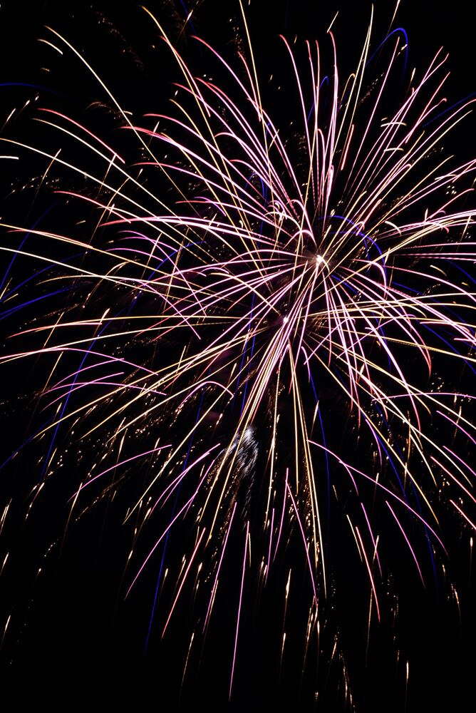 PHOTOS: Gorgeous fireworks light up the sky in Beavercreek