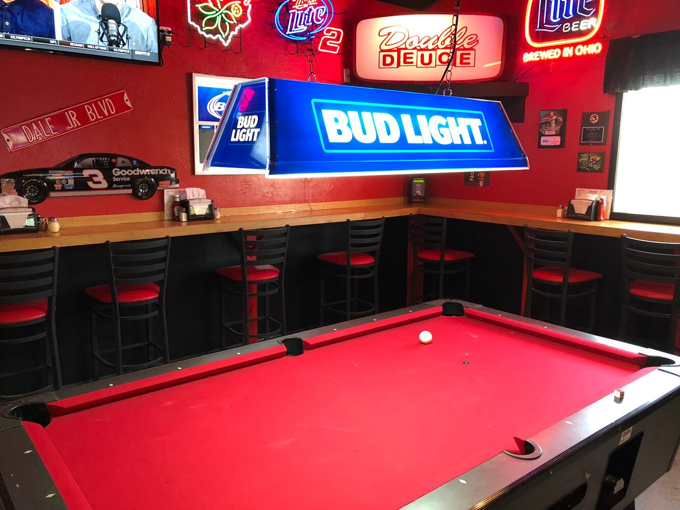 INSIDE LOOK: New ‘Double Deuce’ tavern & pizzeria in Huber Heights