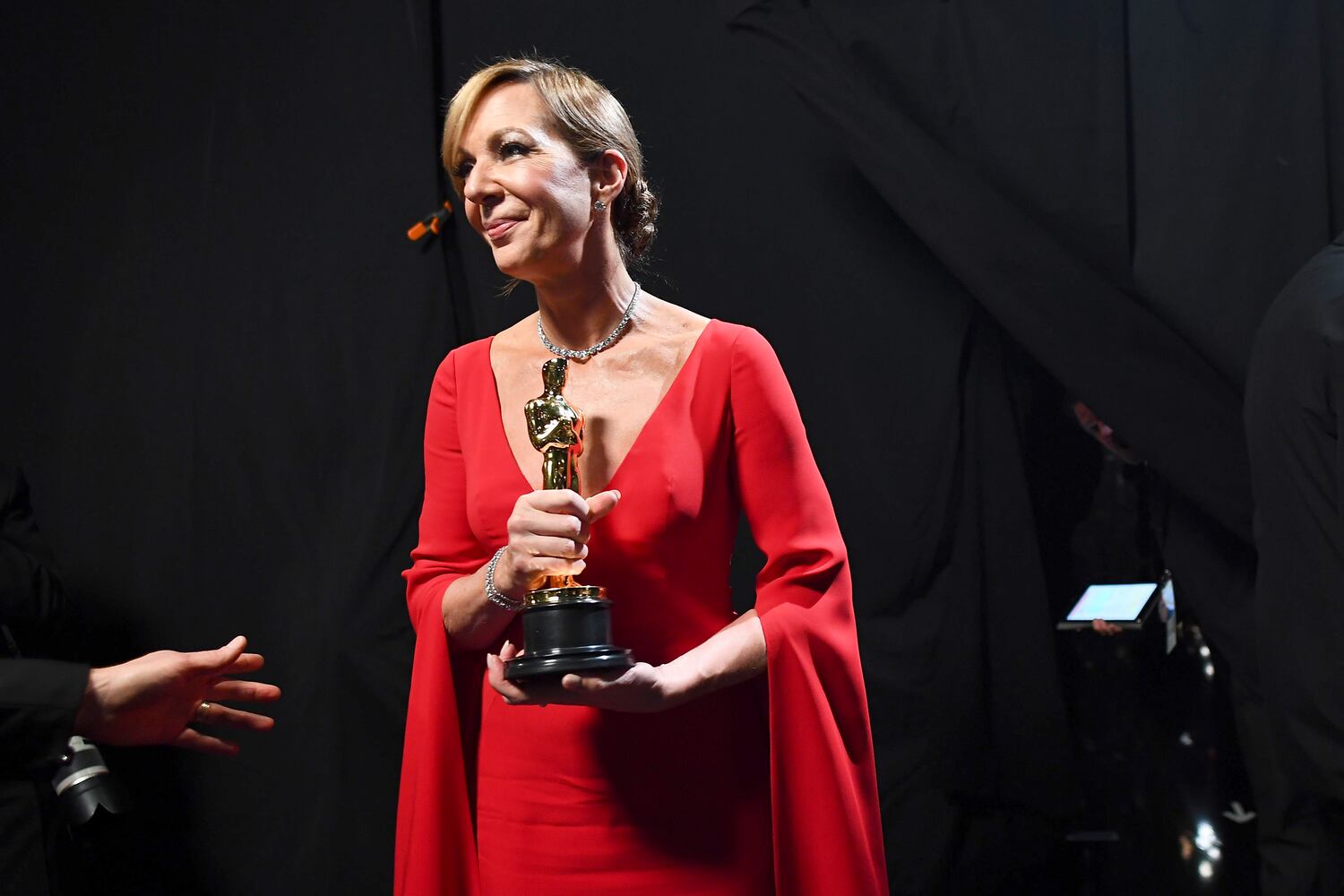 PHOTOS: Allison Janney’s Red Carpet night at the Oscars