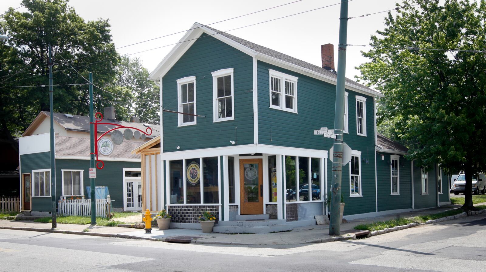 The new Fifth Street Brewpub Co-op at 1600 E. Fifth St. FILE