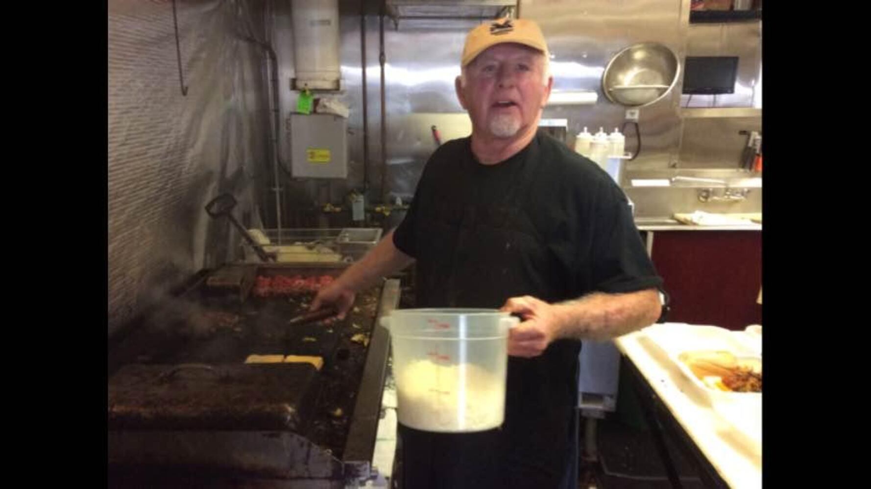 Voltzy's Rootbeer Stand reopens
