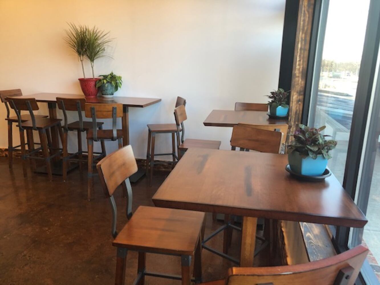 Husband-and-wife team opens new juice bar in Centerville