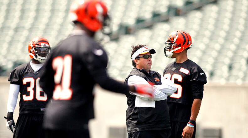 Cincinnati Bengals defensive coordinator Paul Guenther watches during Organized Team Activities at Paul Brown Stadium Tuesday, May 27, 2014, in Cincinnati. NICK DAGGY / STAFF