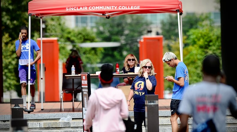 Students return to Sinclair Community College Monday, August 21, 2023 for the first day of classes. MARSHALL GORBY\STAFF