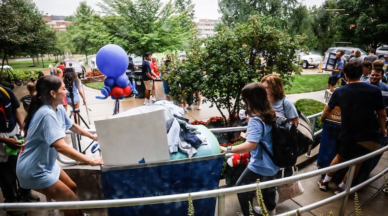 Hundreds of freshman students move into Marycrest Complex Friday August 16,2024. Jim Noelker/Staff