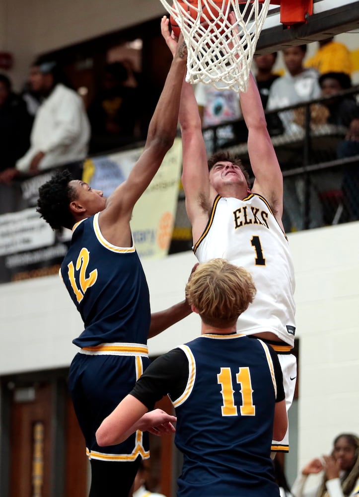 Springfield Centerville basketball