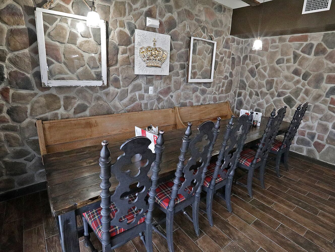 042722 Enon Gastropub SNS