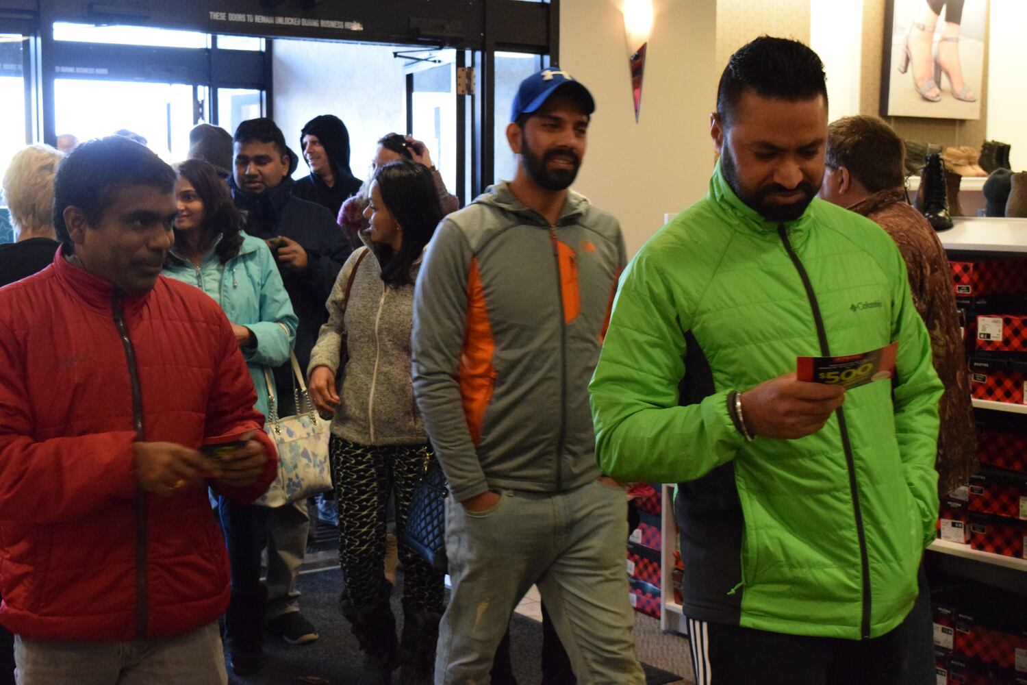 PHOTOS: Nearly 1K shoppers flood JCPenney