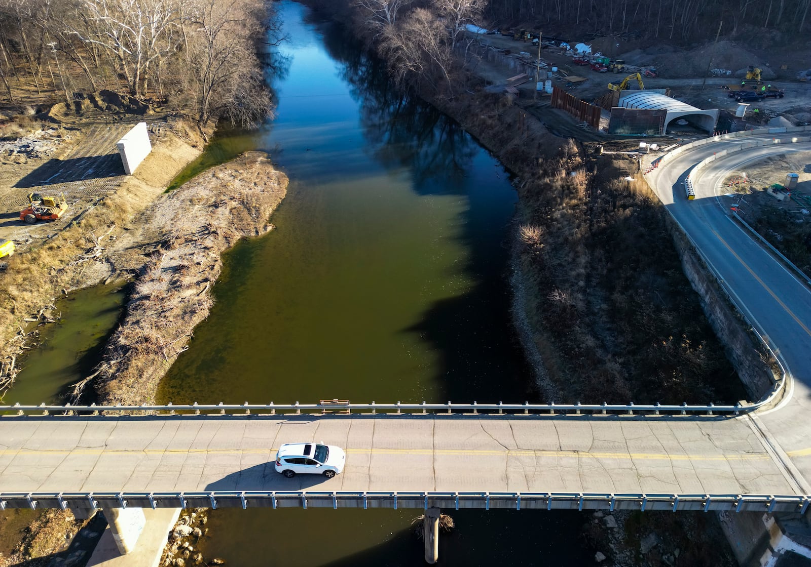 The King Avenue bridge over the Little Miami River on the Hamilton Twp.-Deerfield Twp. line. NICK GRAHAM/STAFF