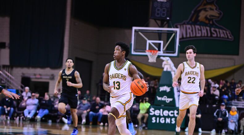 Wright State's Solomon Callaghan looks to make a pass during a game vs. Oakland at the Nutter Center on Jan. 9, 2025. Joe Craven/Wright State Athletics
