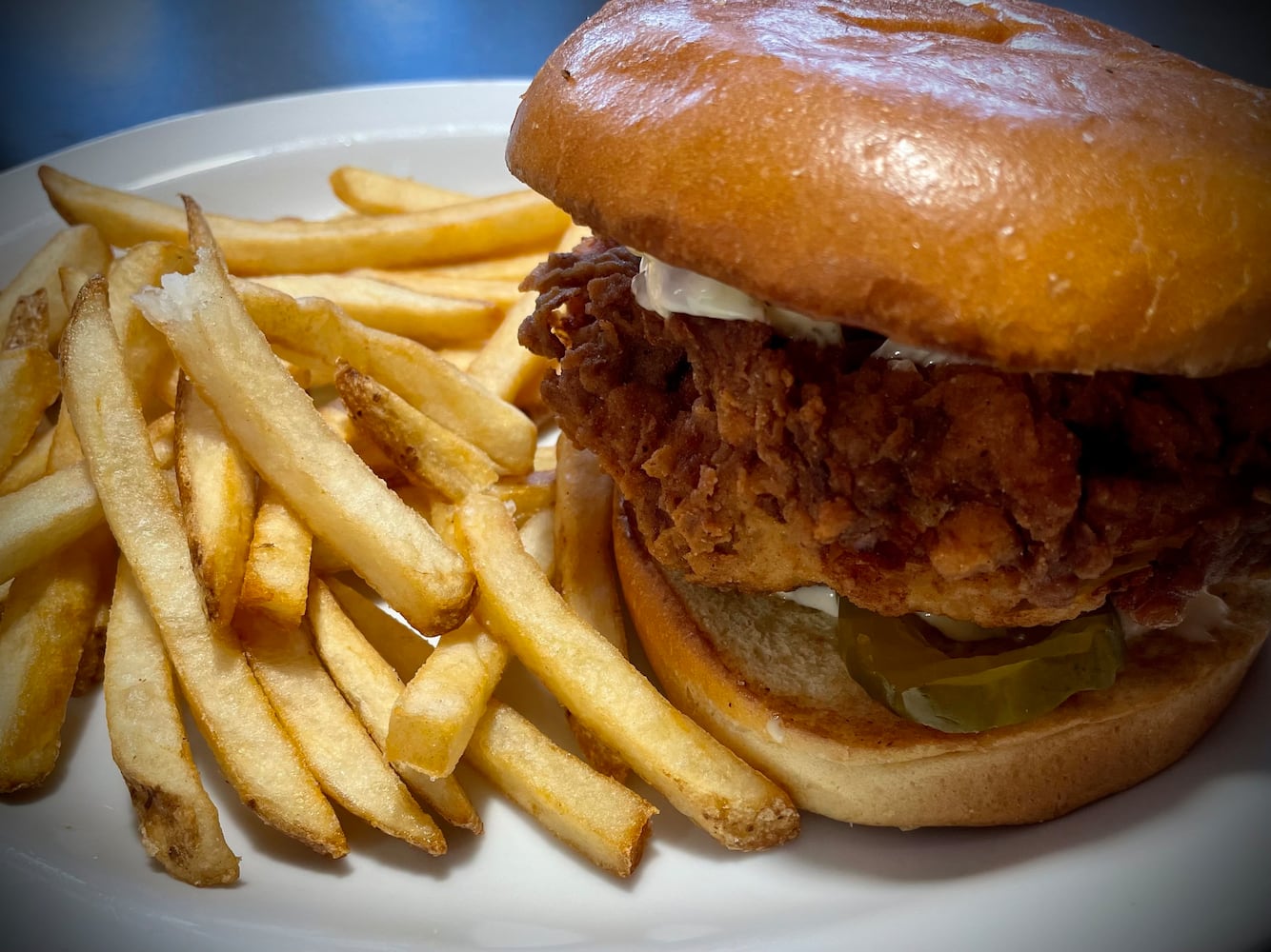 Dolly’s Burgers & Shakes