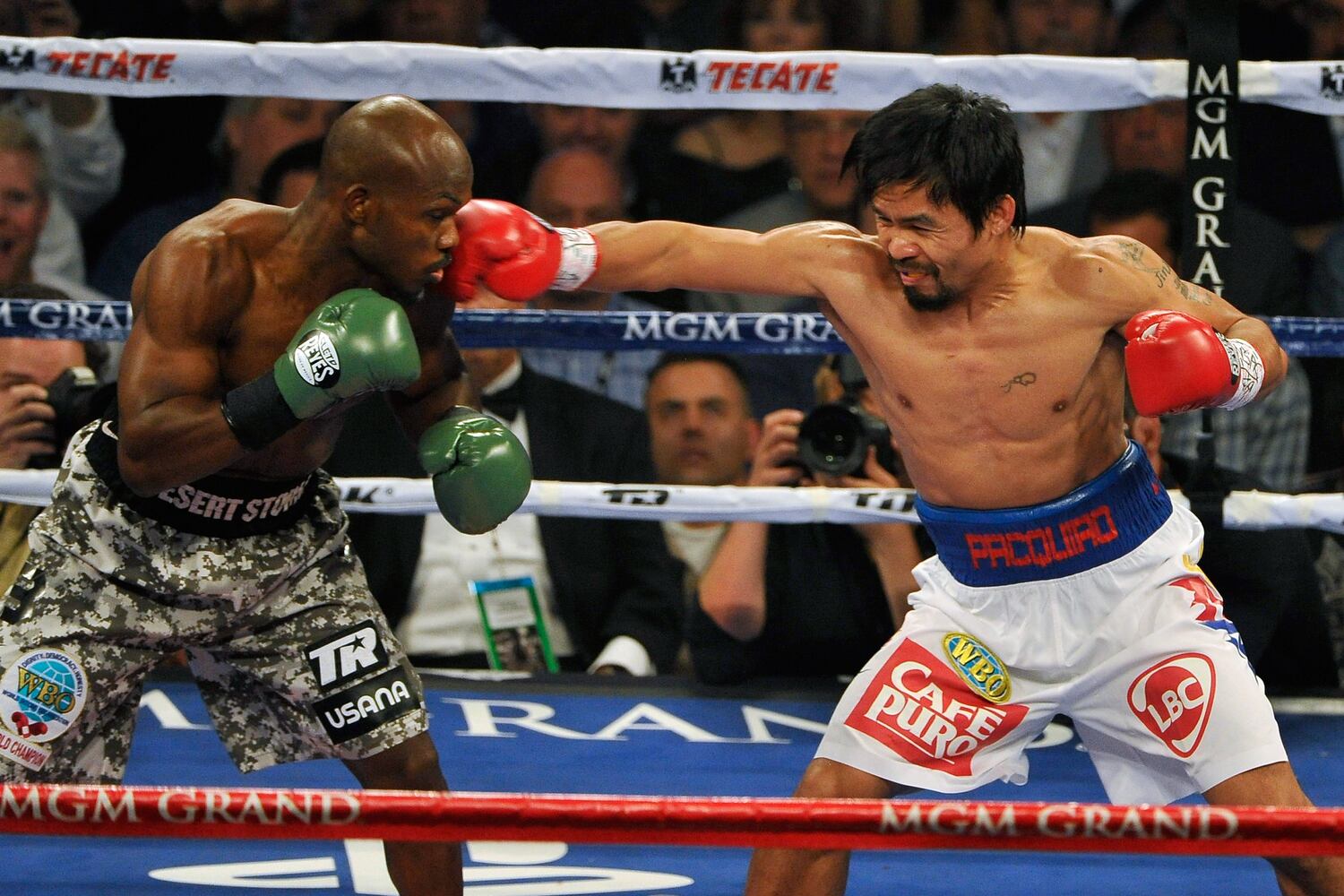 Fight for WBO welterweight title
