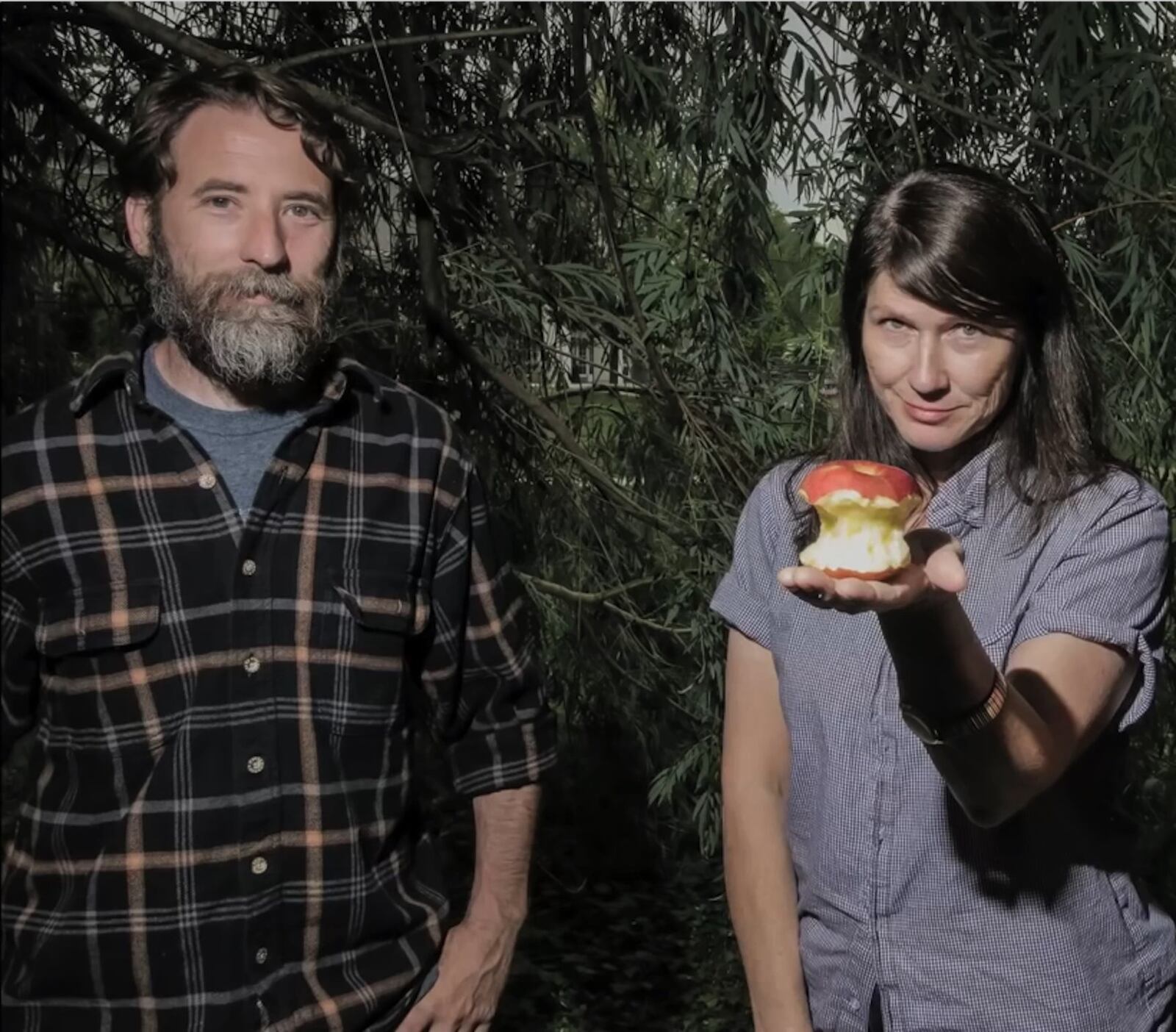 R.Ring, the group led by Kelley Deal of the Breeders and Mike Montgomery of Ampline, released its debut album, Ignite the Rest, in April.