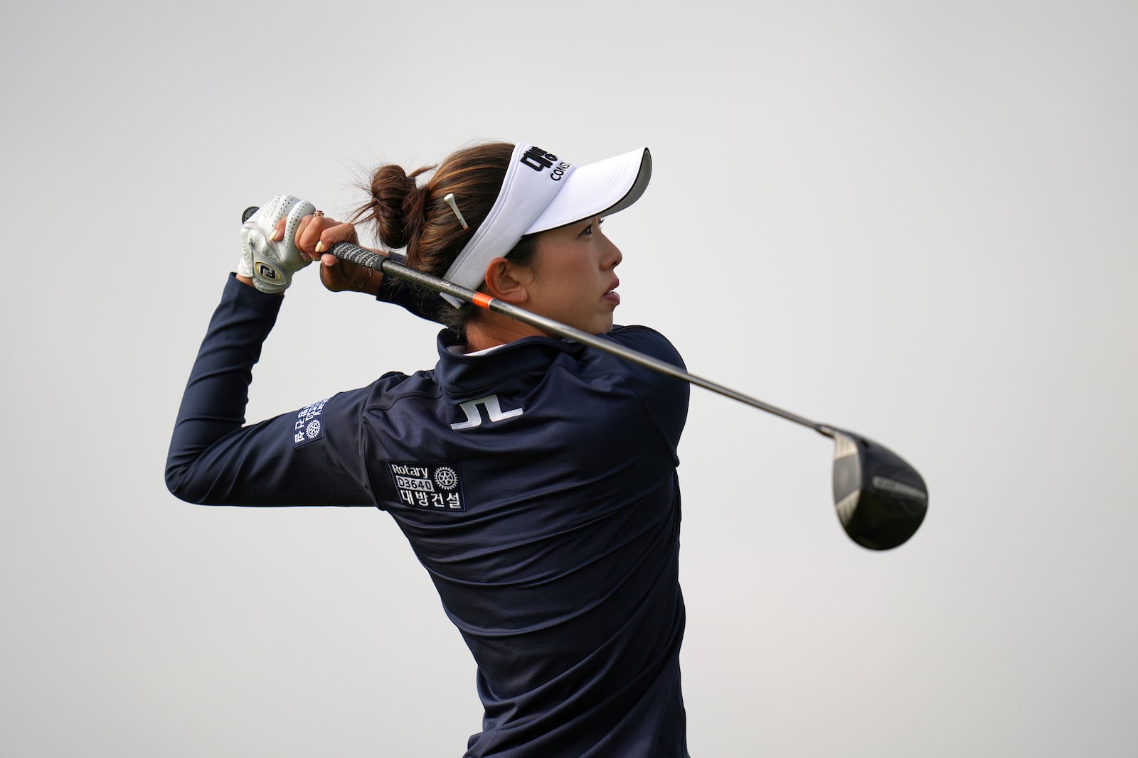 Yealimi Noh hits from the third tee during the first round of the U.S. Women's Open golf tournament at Erin Hills Thursday, May 29, 2025, in Erin, Wis. (AP Photo/Jeff Roberson)