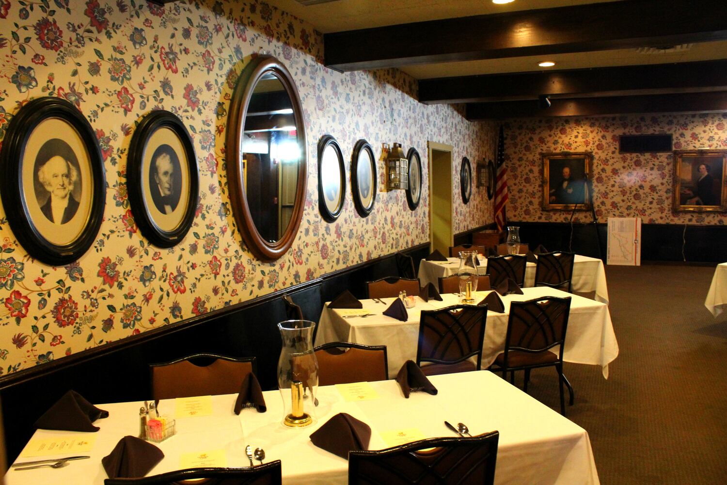 The Golden Lamb celebrates 200 years