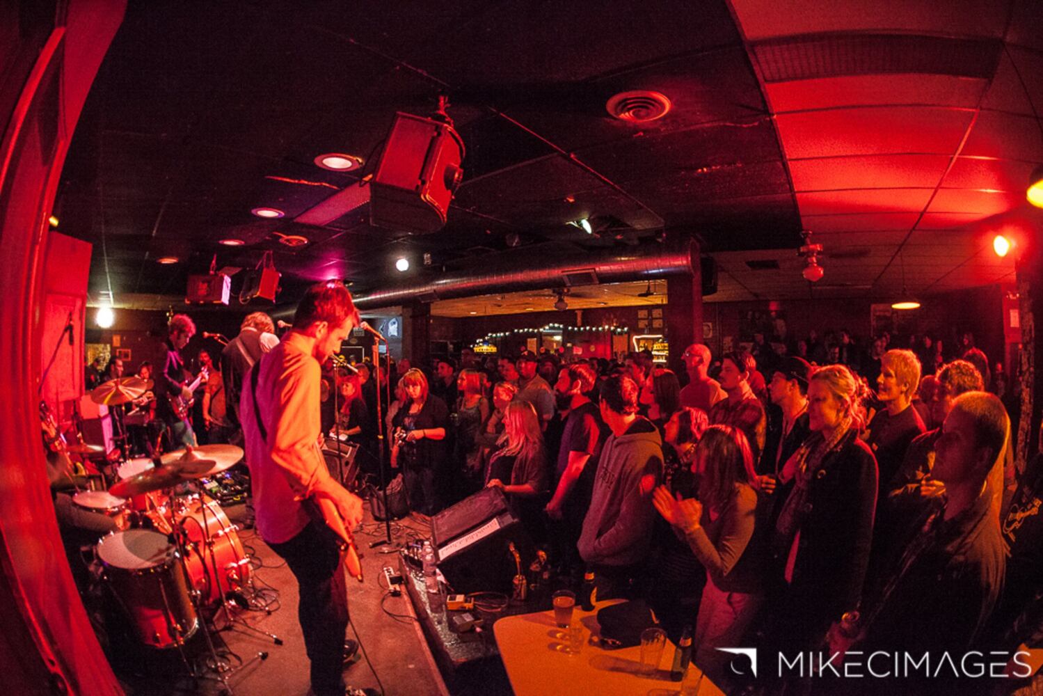 Canal Street Tavern fans say goodbye to venerable venue