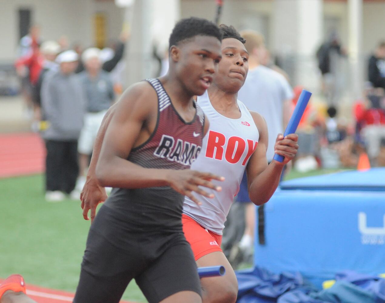 Photo gallery: D-I district track and field at Piqua