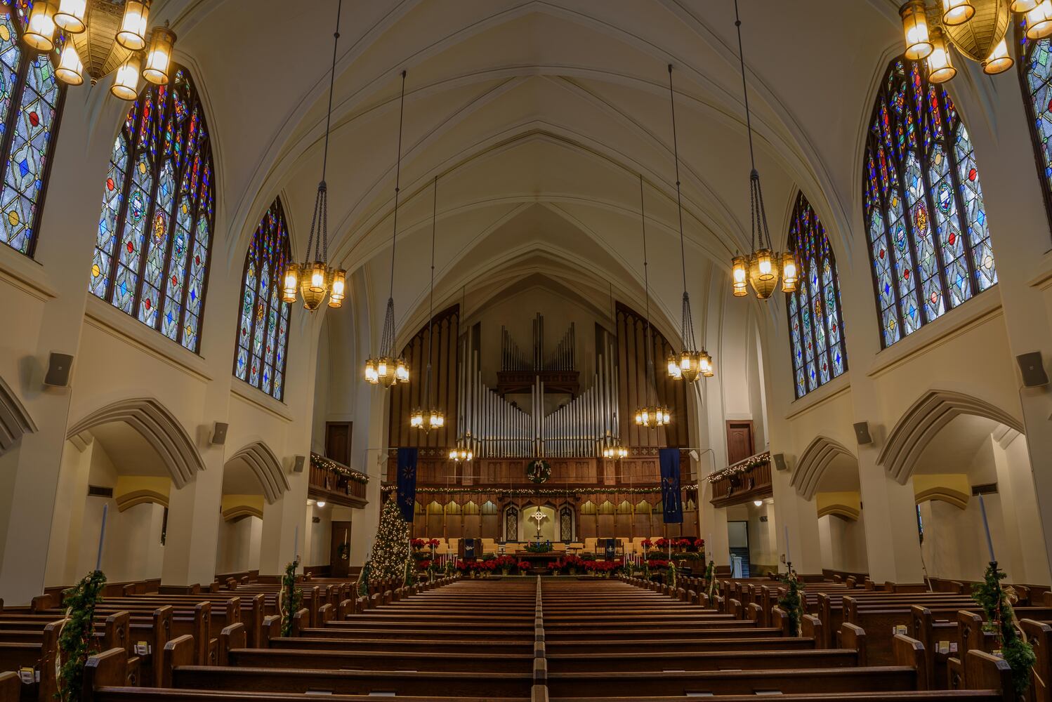 PHOTOS: See Dayton’s First Baptist Church decked out for Christmas
