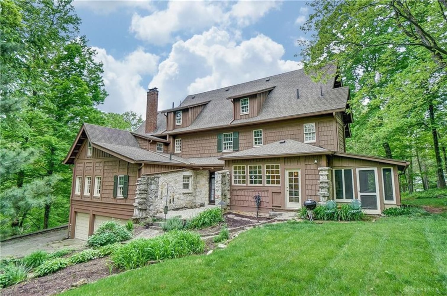 Sarena Kelley Oakwood Avenue