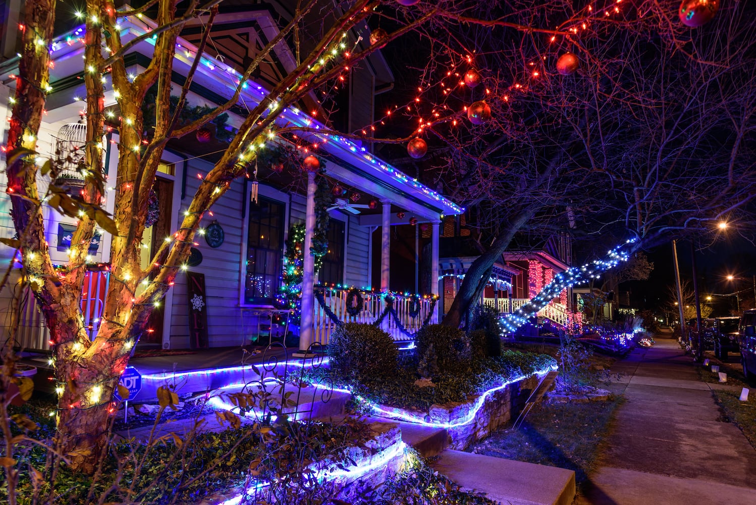 PHOTOS: Holiday on the Hill in the St. Anne's Hill Historic District
