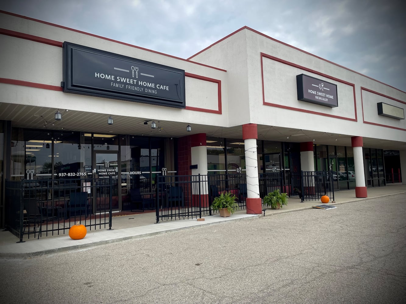 Home Sweet Home - Wine Bar & Gallery
