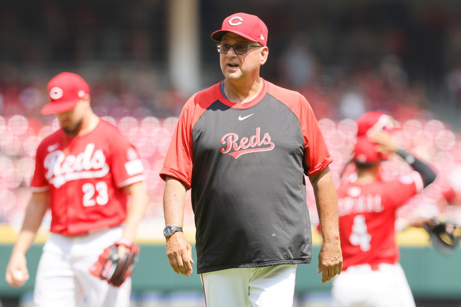 Cincinnati Reds manager Terry Francona leaves the field after making a pitching change against the Colorado Rockies during the sixth inning of a baseball game Sunday, July 13, 2025, in Cincinnati. (AP Photo/Jay LaPrete)