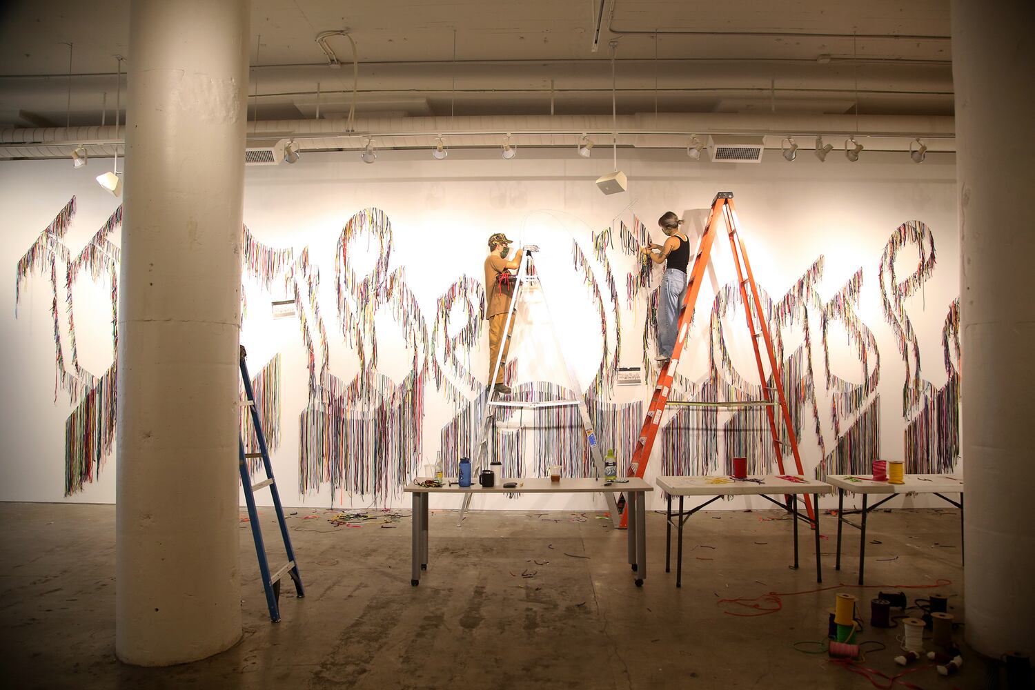 PHOTOS: Thousands of shoelaces combine in artwork commemorating the U.S. Constitution