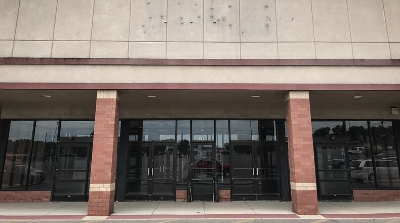 The Springboro Kroger plans to rehabilitate the old Kmart store for a new Kroger.  The 90,298-square foot store would be built where a Kmart department store was located at 625 W. Central Ave., Ohio 73 in Springboro, on the east end of a shopping center where a Kroger store is currently operating. JIM NOELKER/STAFF