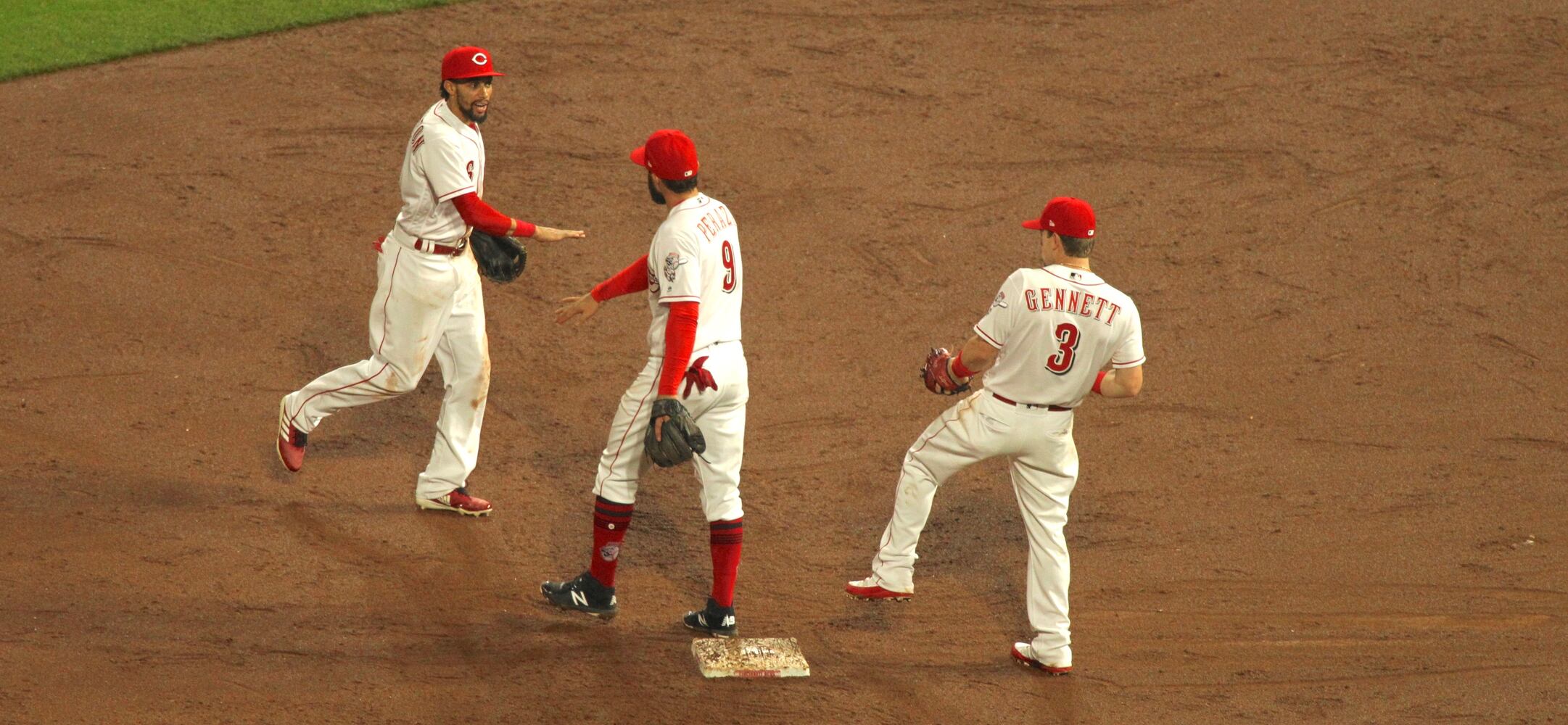 Photos: Reds vs. Braves (April 23)