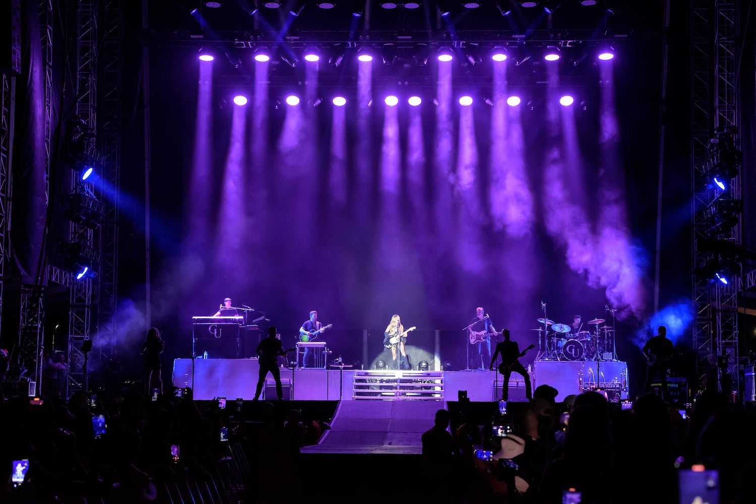 PHOTOS: Carrie Underwood & Shaboozey at the 2025 Voices of America Country Music Fest