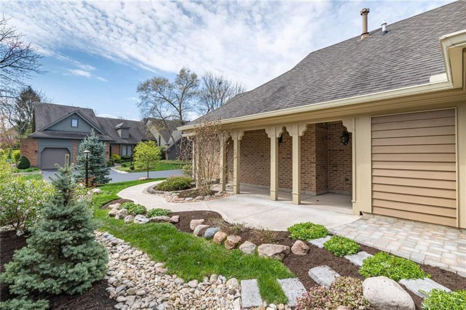 PHOTOS: Luxury Kettering condo on market has huge spaces