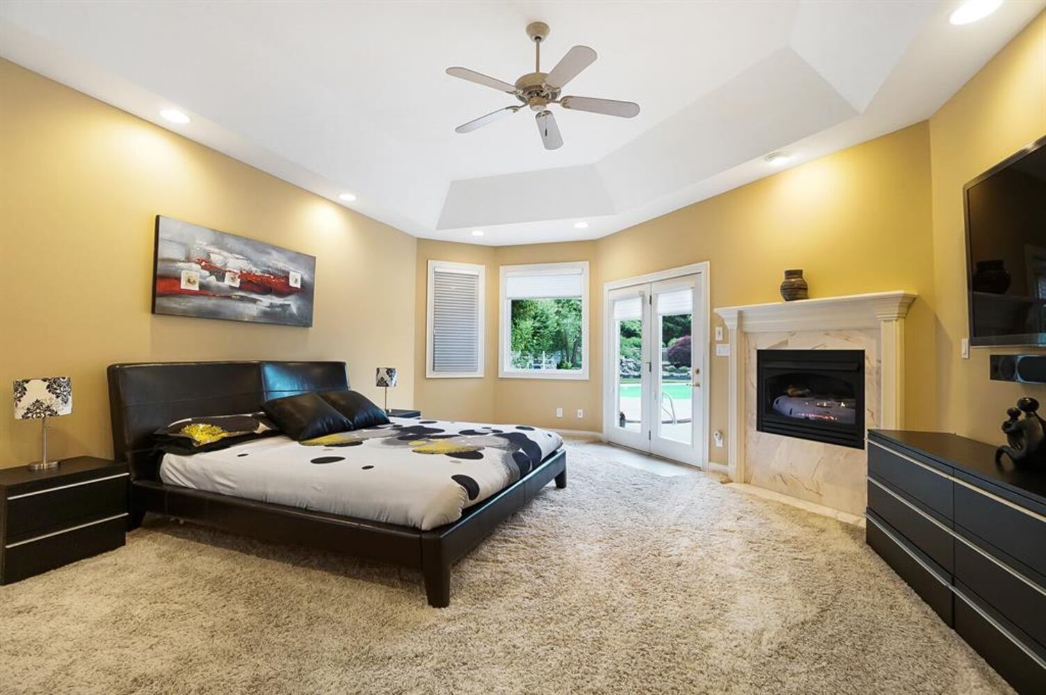 Photos: $1M luxury home listed has waterfall, swimming pool and kitchen to die for