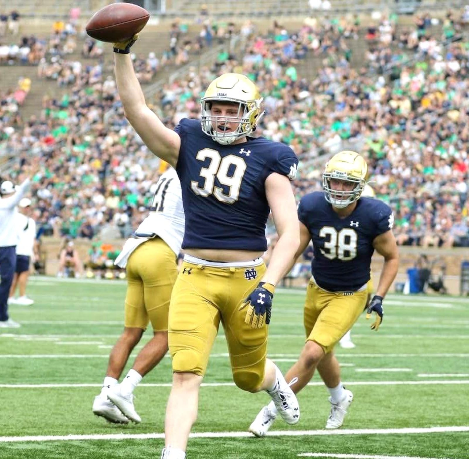 Andrew Yanoshak, a 6-foot-2, 232-pound tight end,  scoring a TD on a three-yard reception in the annual Blue Gold Spring Game at Notre Dame in April of 2022. CONTRIBUTED PHOTO