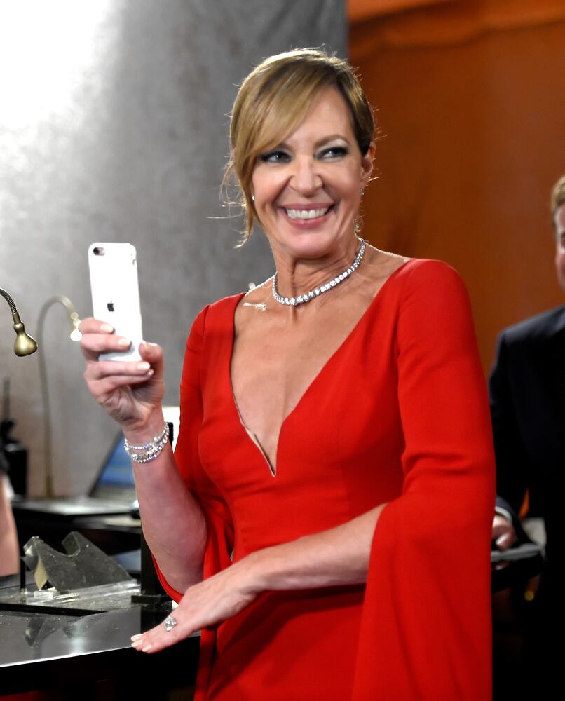 PHOTOS: Allison Janney’s Red Carpet night at the Oscars