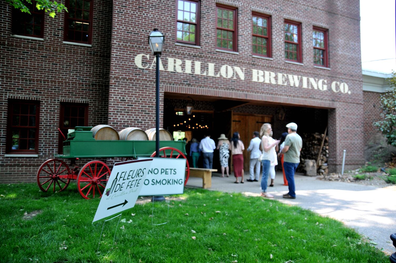 Did we spot you at Fleurs de Fete at Carillon Historical Park?
