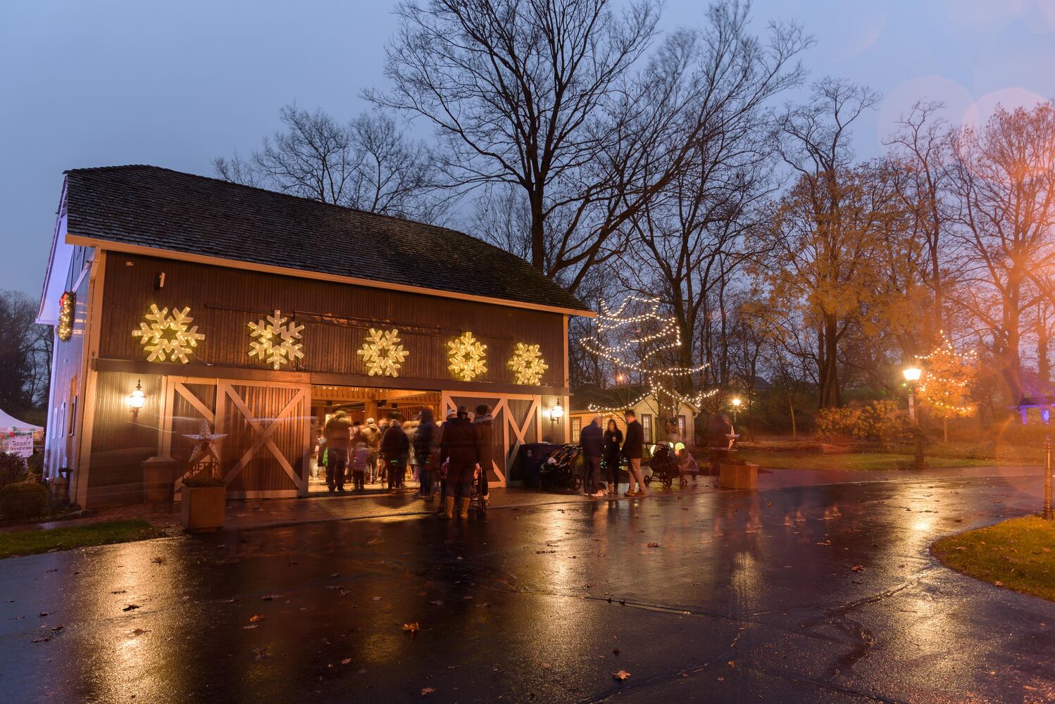 PHOTOS: Did we spot you at Centerville’s Hometown Holiday Walk?