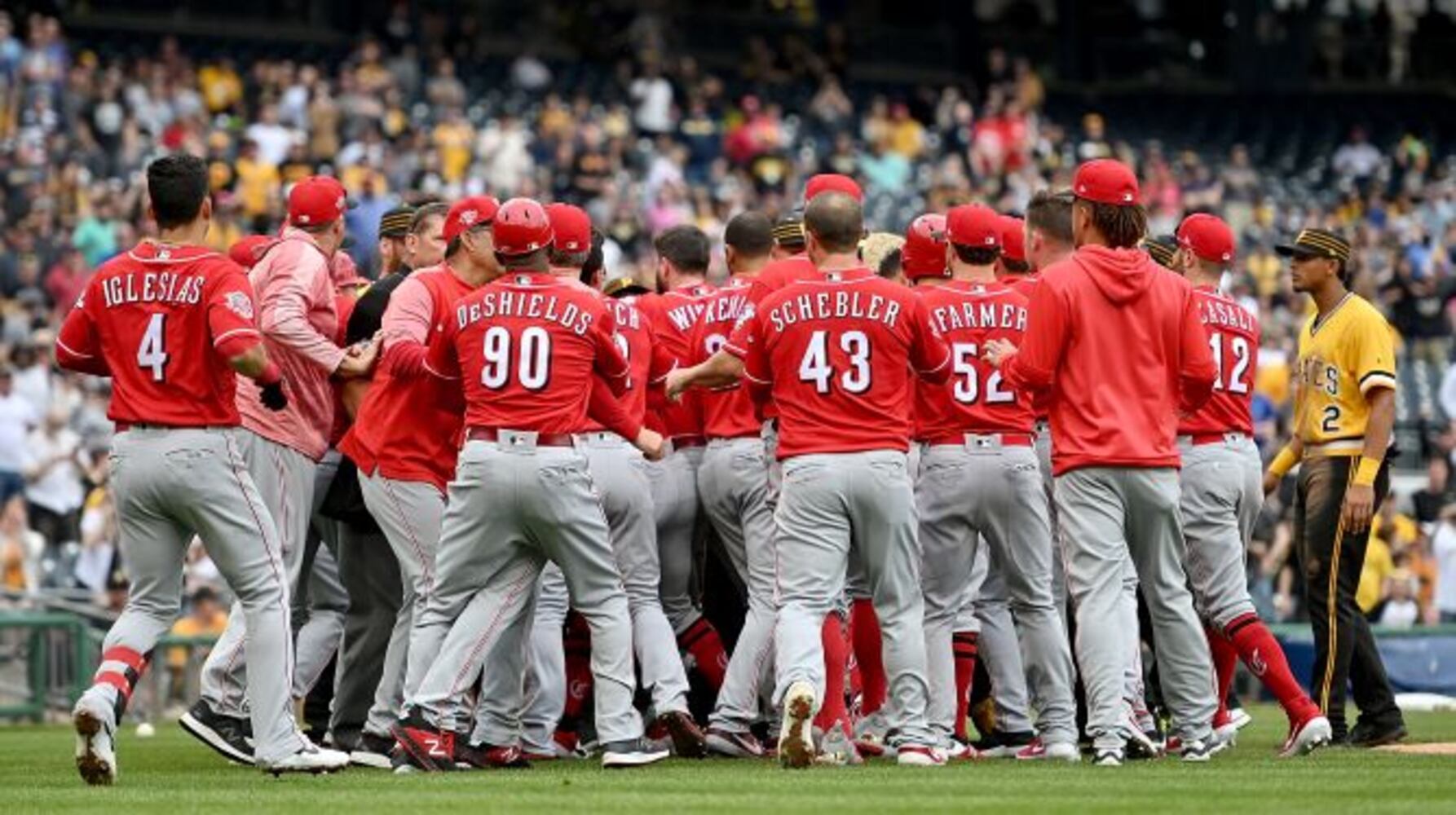 reds pirates gallery
