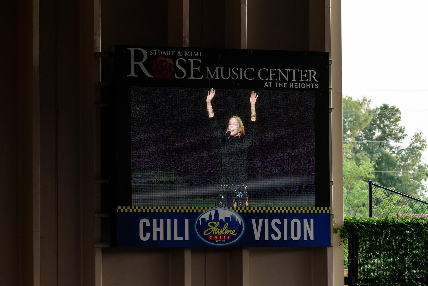 PHOTOS: Belinda Carlisle & M. Ross Perkins Live at Rose Music Center